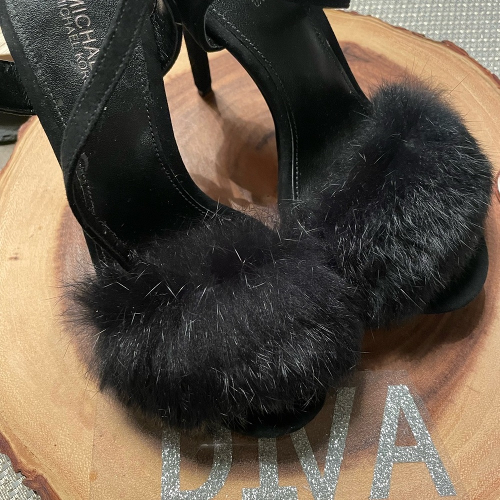 Michael Kors Furry Pumps - Picture 5 of 5